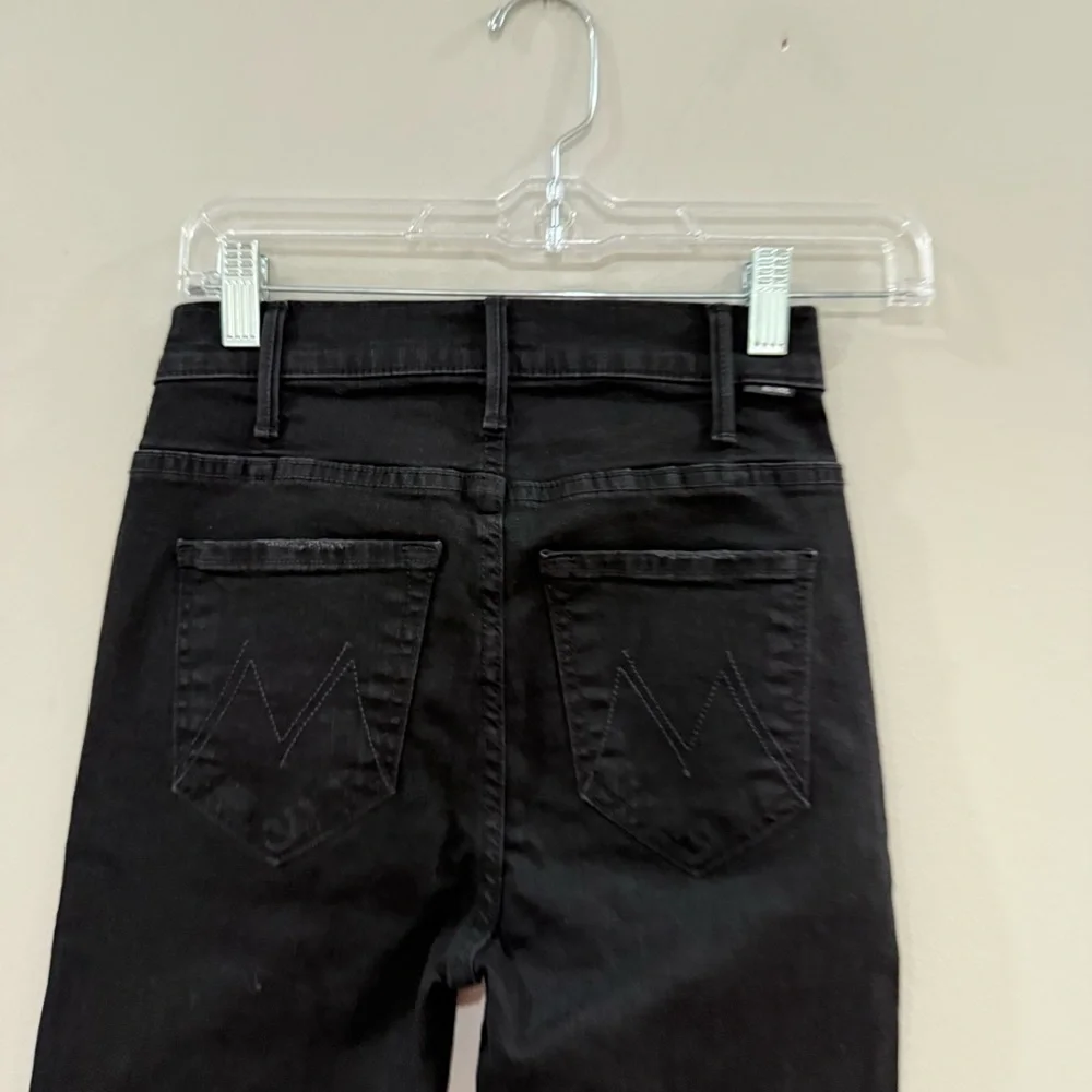 Mother Jeans The Hustler Ankle Fray in Not Guilty